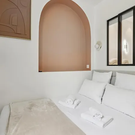 Guersant Pereire Apartment Paris