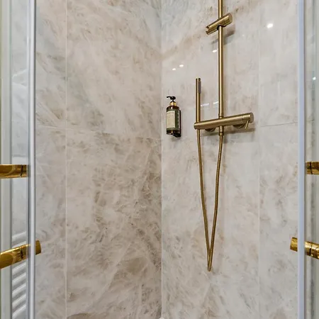 Guersant Pereire Apartamento *